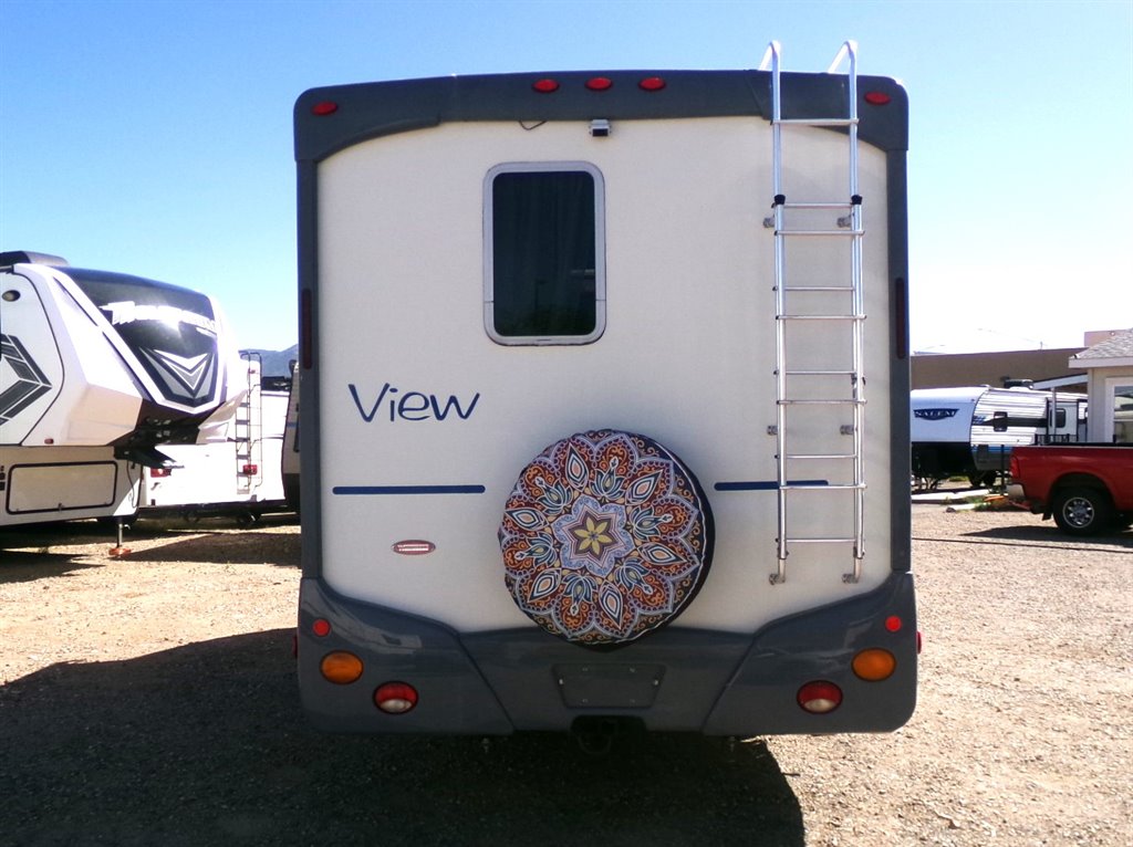 2006 Winnebago View WD523h  photo