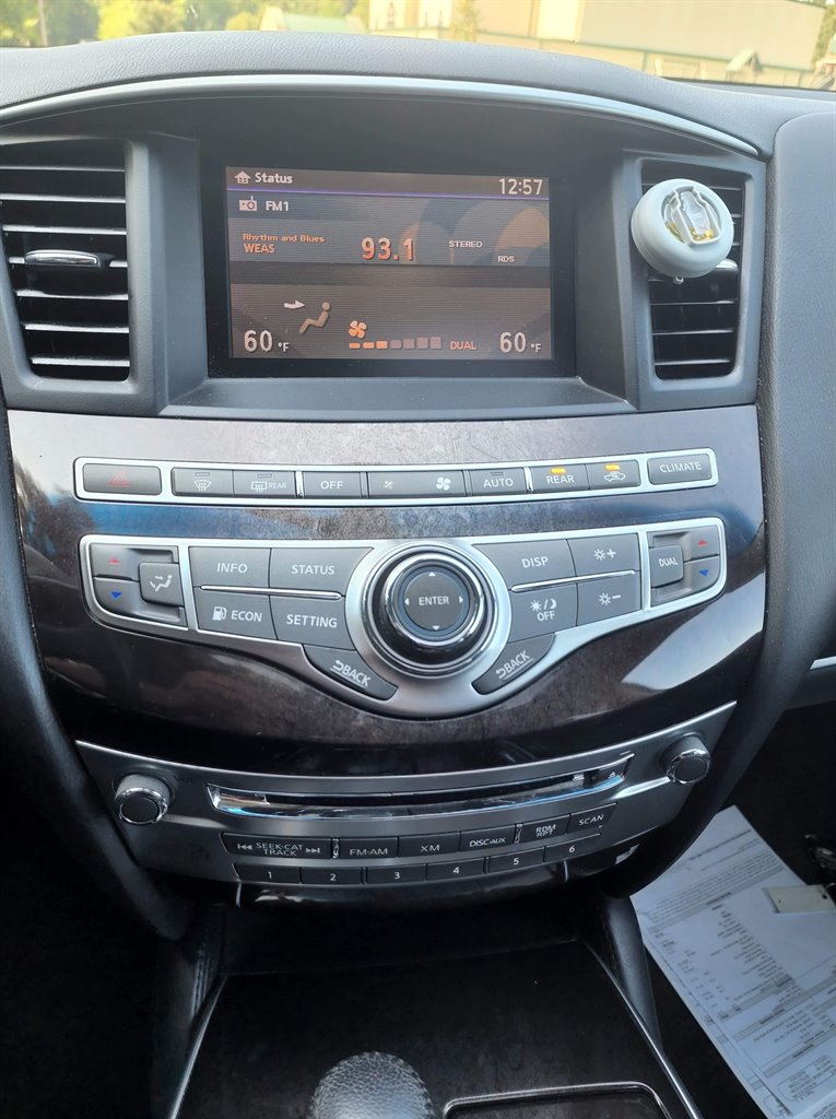 2013 Infiniti JX35 photo