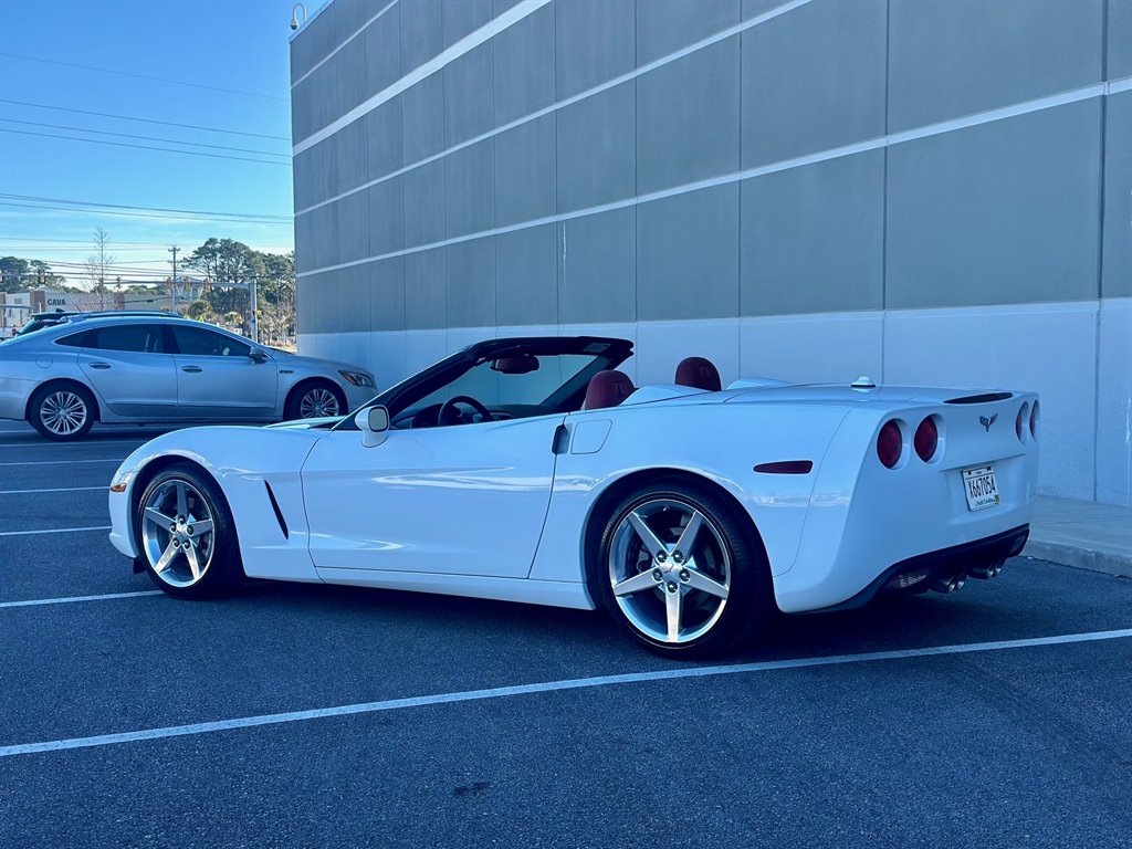 2005 CHEVROLET Corvette Convertible - $29,900