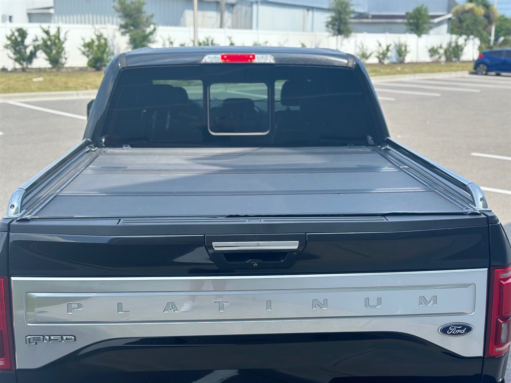 2015 Ford F150 Platinum photo