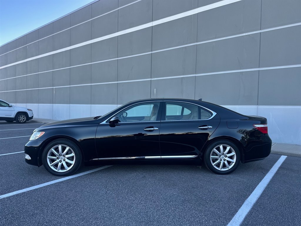 2009 Lexus LS 460 photo