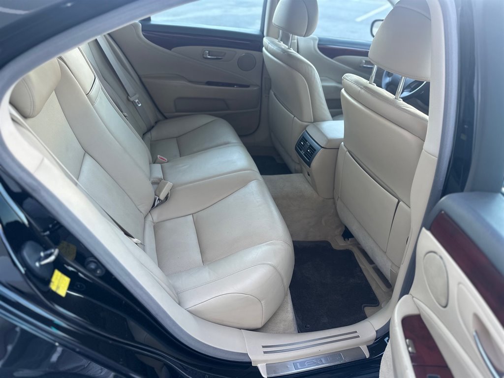 2009 Lexus LS 460 photo