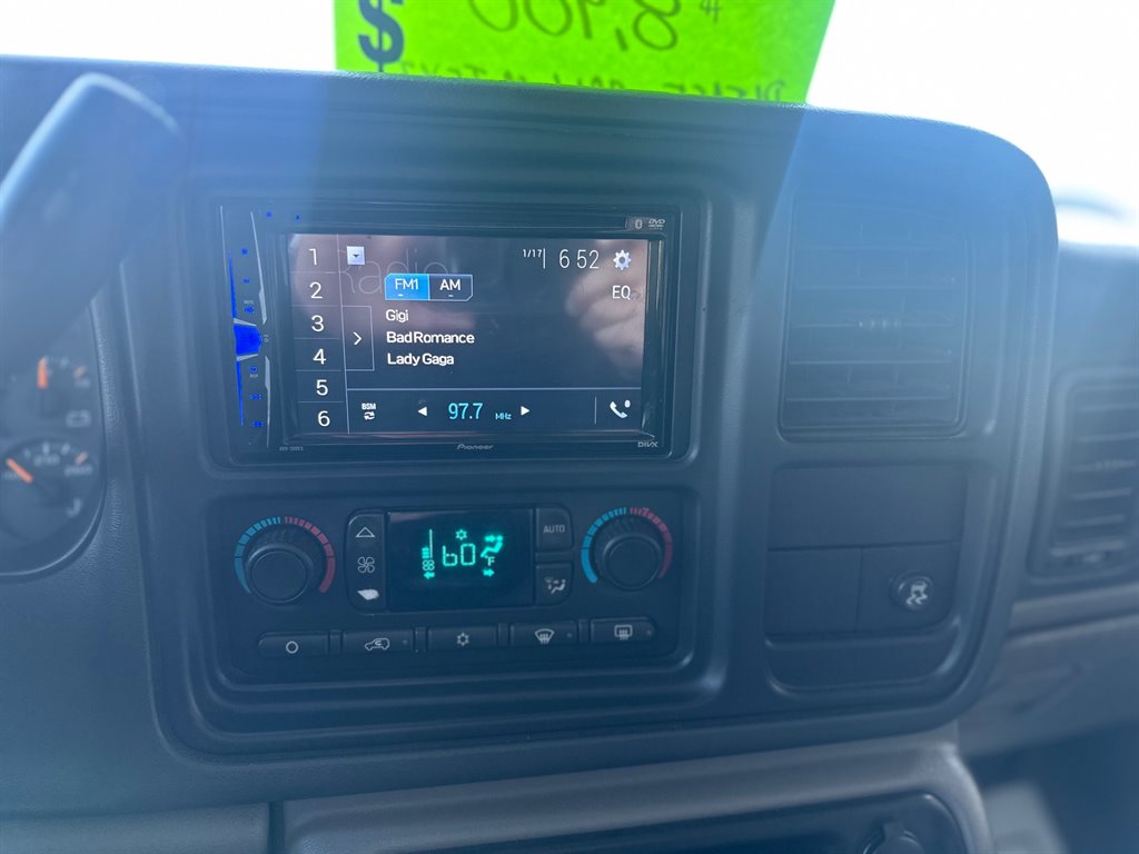 2005 Chevrolet Tahoe LS photo