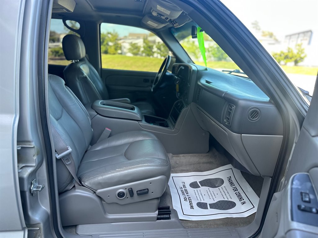 2005 Chevrolet Tahoe LS photo