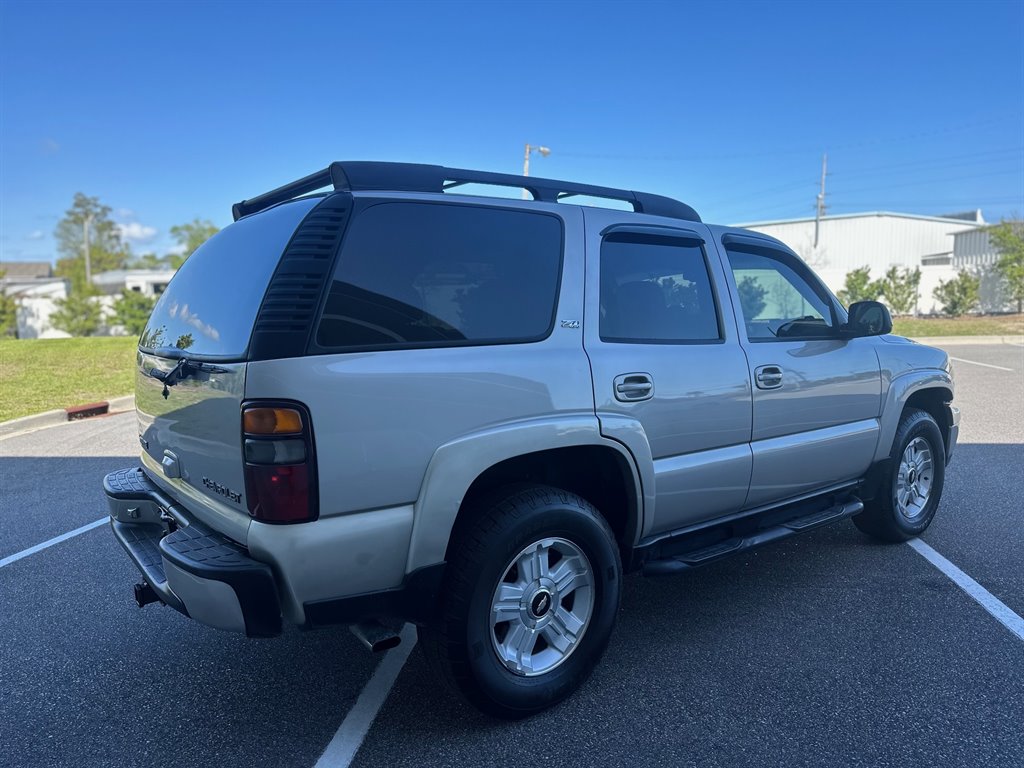 2005 Chevrolet Tahoe LS photo
