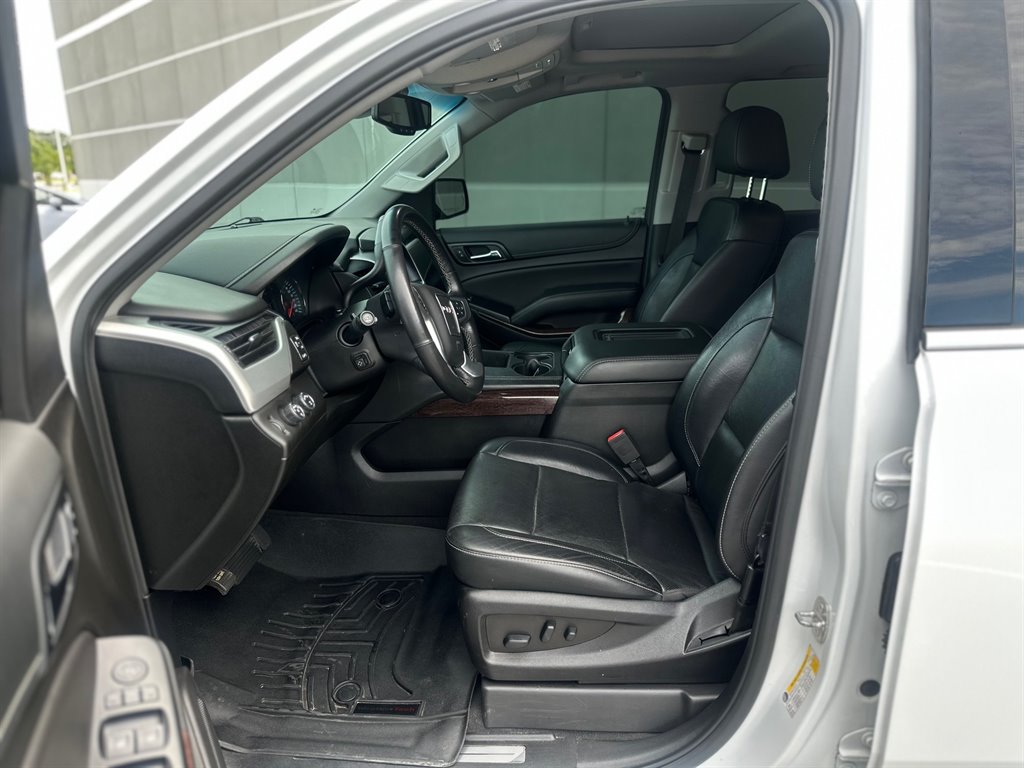 2019 GMC Yukon XL 1500 SLT photo
