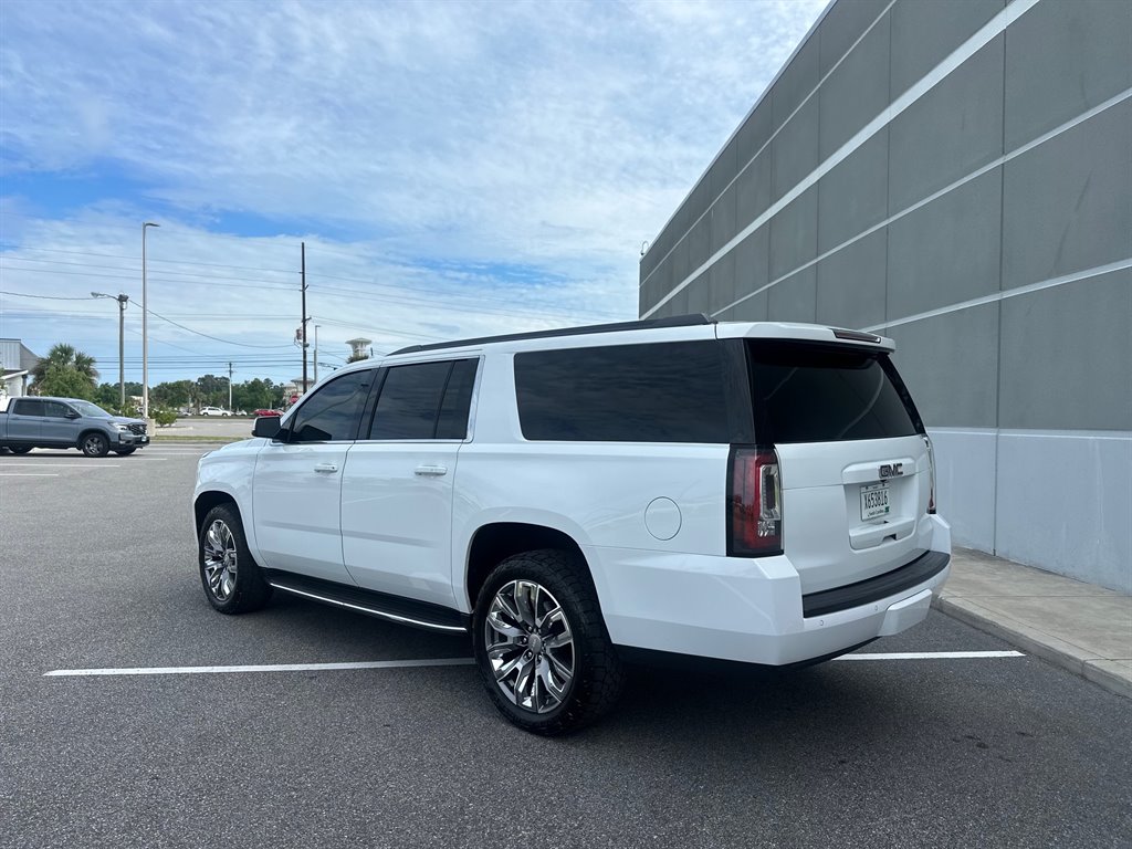 2019 GMC Yukon XL 1500 SLT photo