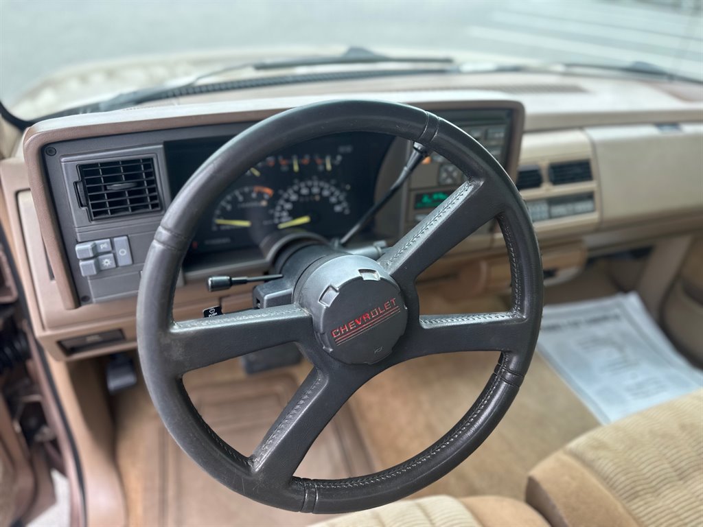 1994 Chevrolet RSX C2500 Cheyenne photo