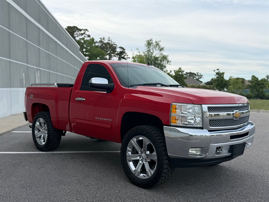 2013 Chevrolet Silverado - $21,900