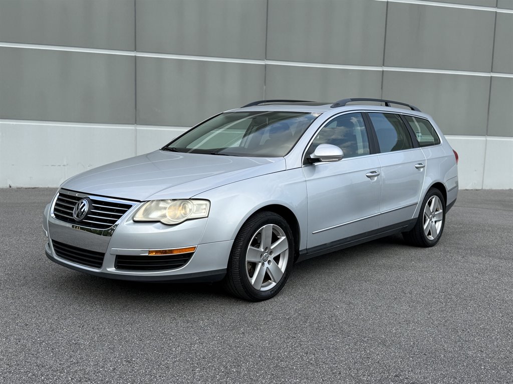2008 Volkswagen Passat - $6,900