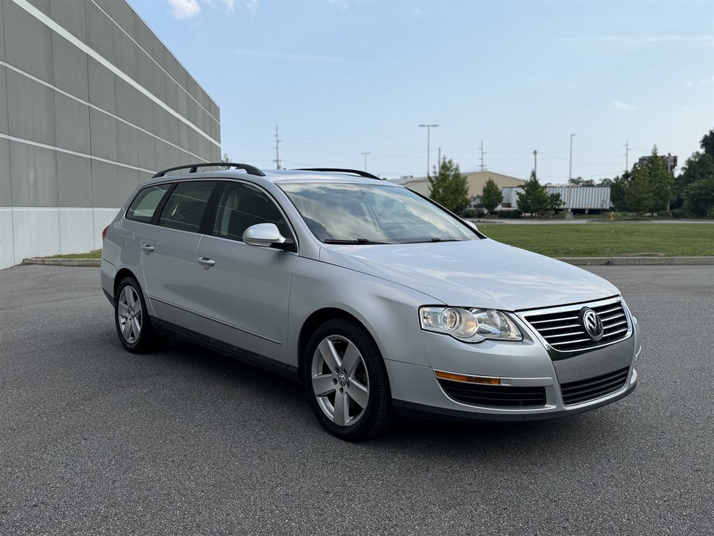2008 Volkswagen Passat - $6,900