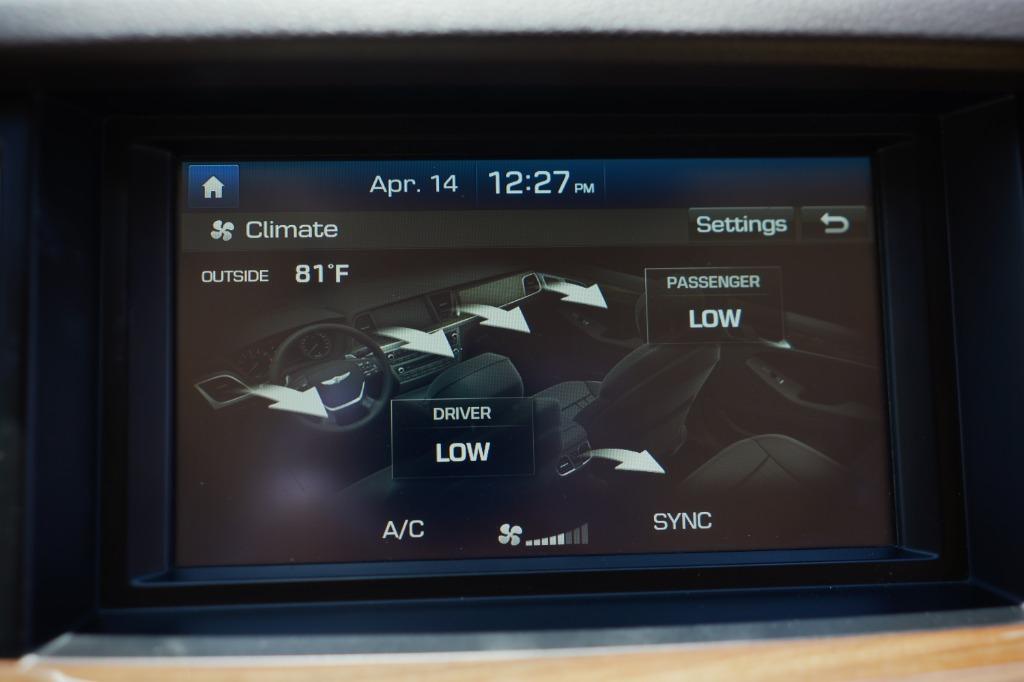 2016 Hyundai Genesis 3.8l V6 photo