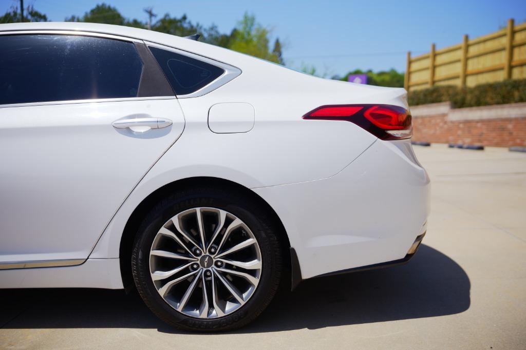 2016 Hyundai Genesis 3.8l V6 photo