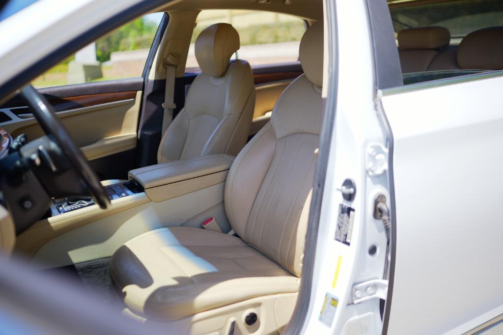 2016 Hyundai Genesis 3.8l V6 photo