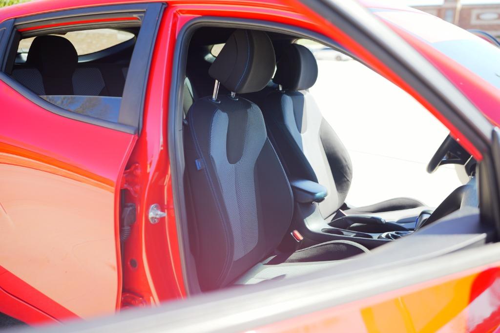 2019 Hyundai Veloster photo