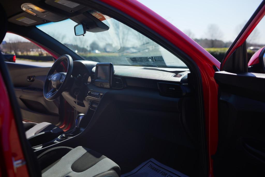 2019 Hyundai Veloster photo