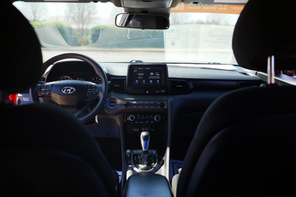 2019 Hyundai Veloster photo