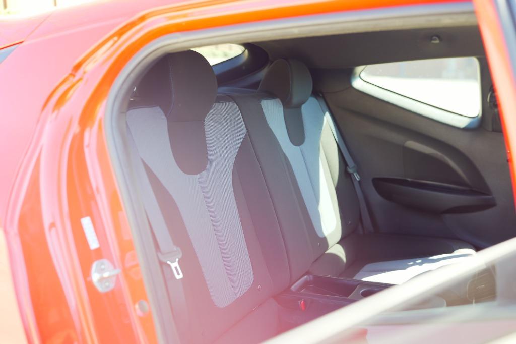 2019 Hyundai Veloster photo