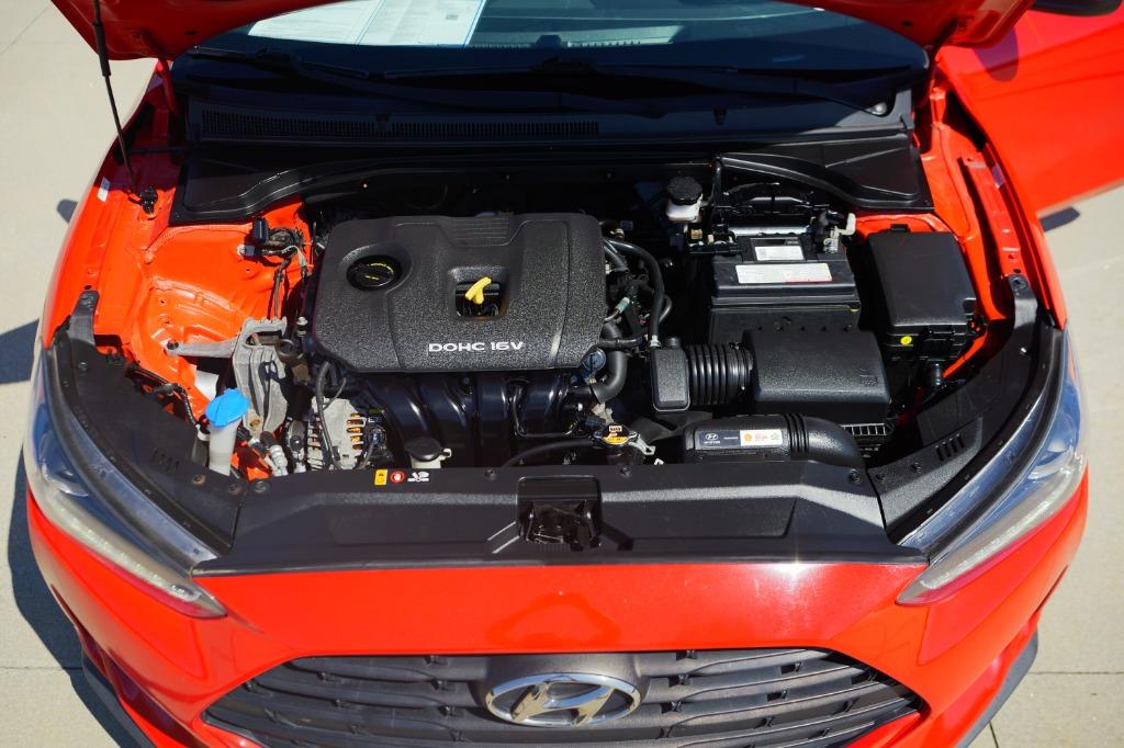 2019 Hyundai Veloster photo