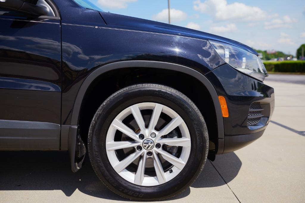 2017 Volkswagen Tiguan S photo