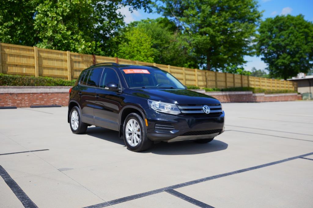 2017 Volkswagen Tiguan S photo