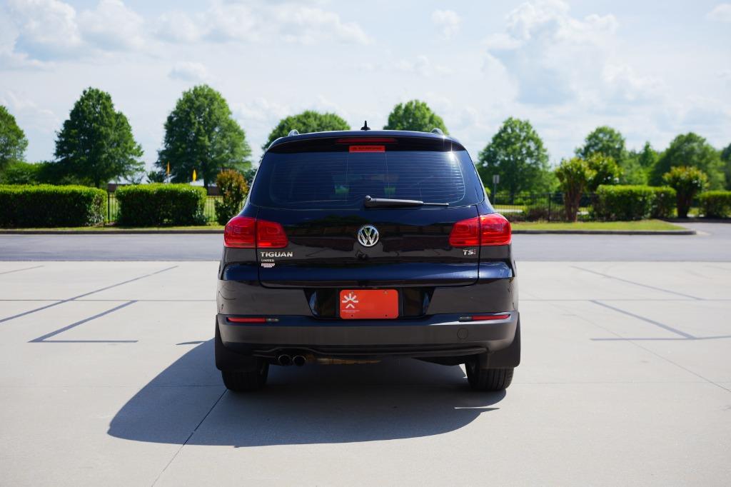 2017 Volkswagen Tiguan S photo