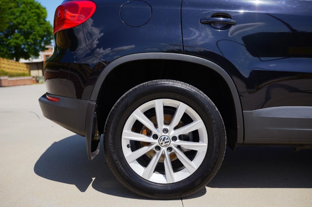 2017 Volkswagen Tiguan S photo