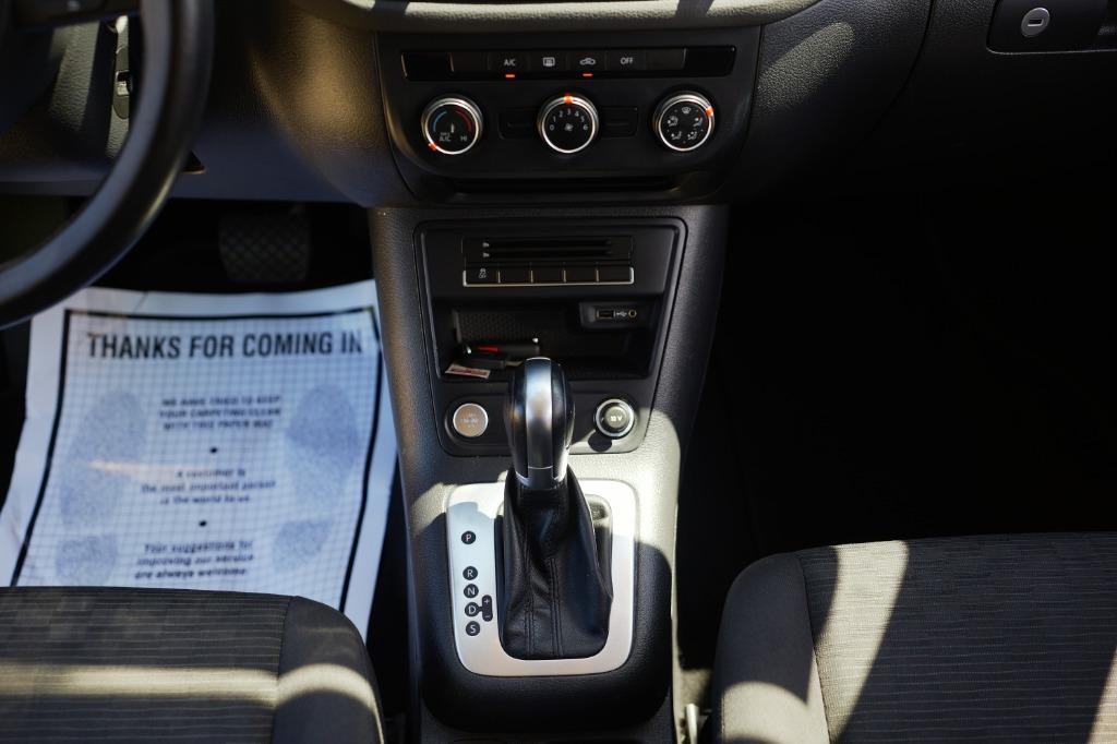 2017 Volkswagen Tiguan S photo