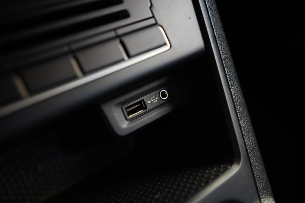 2017 Volkswagen Tiguan S photo