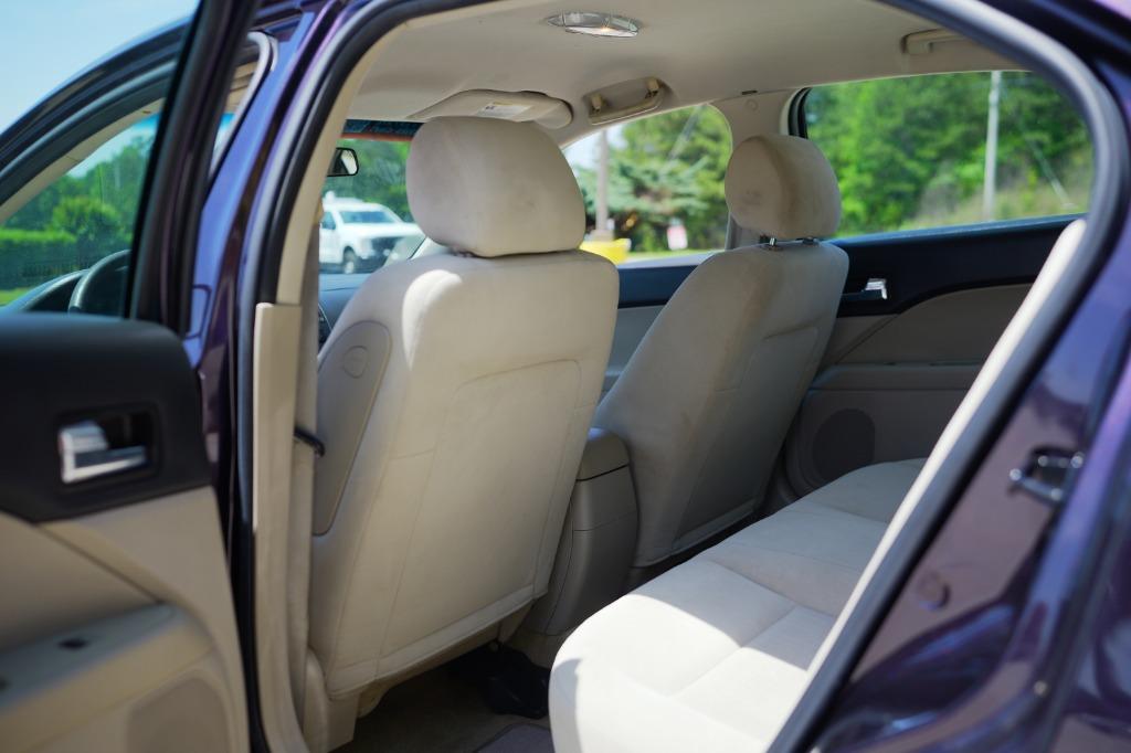 2007 Ford Fusion I-4 S photo