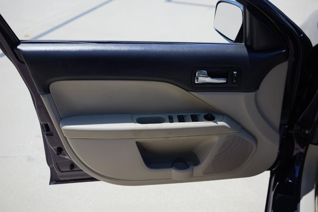 2007 Ford Fusion I-4 S photo