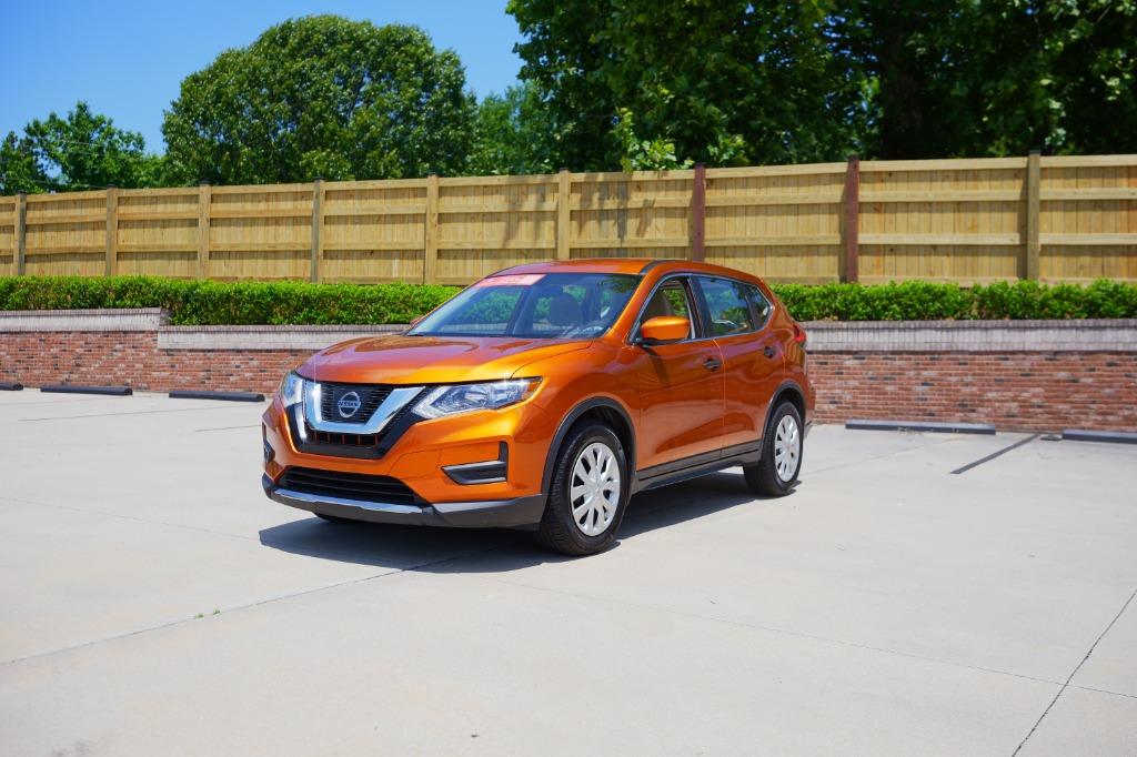 2017 Nissan Rogue S photo