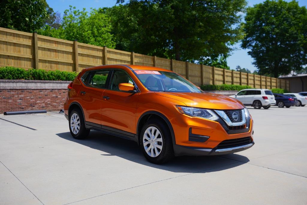 2017 Nissan Rogue S photo