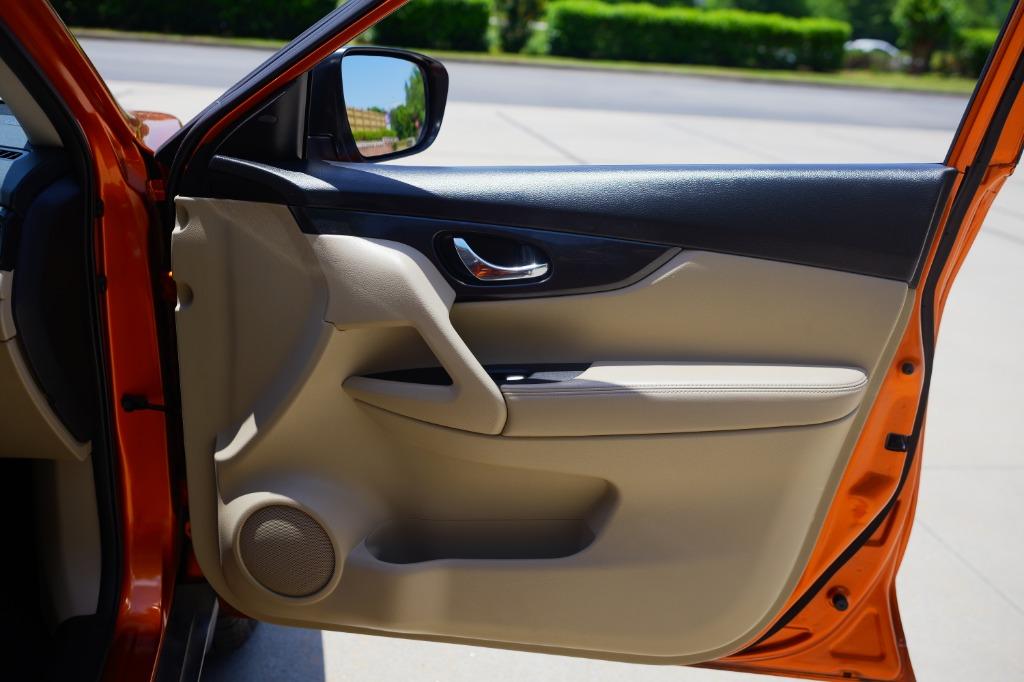2017 Nissan Rogue S photo