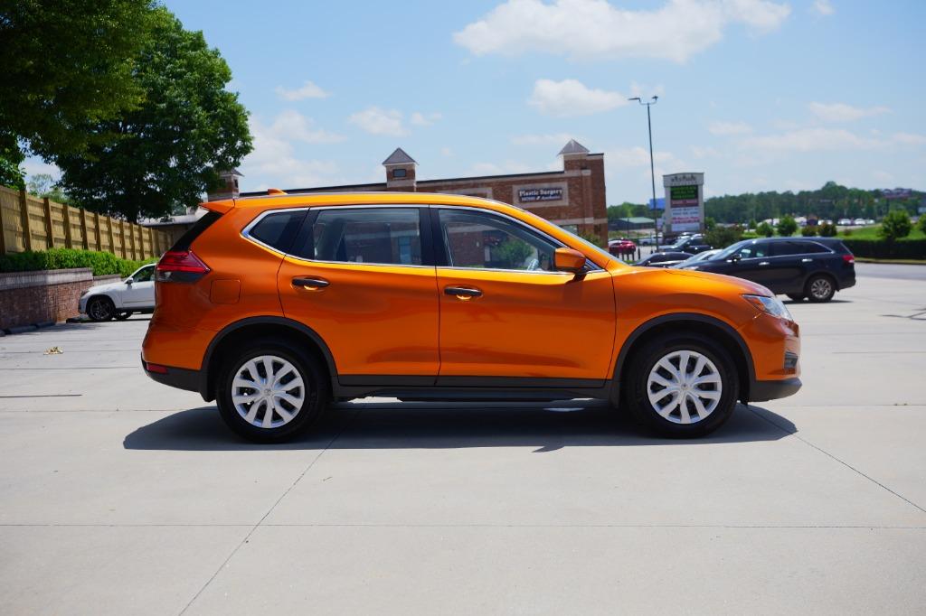 2017 Nissan Rogue S photo