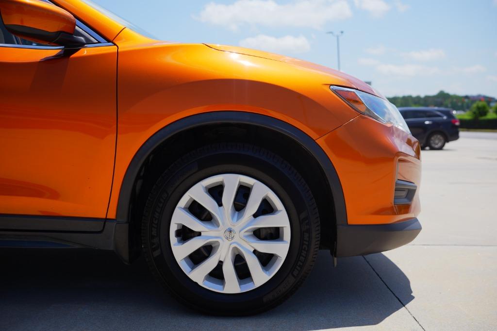 2017 Nissan Rogue S photo