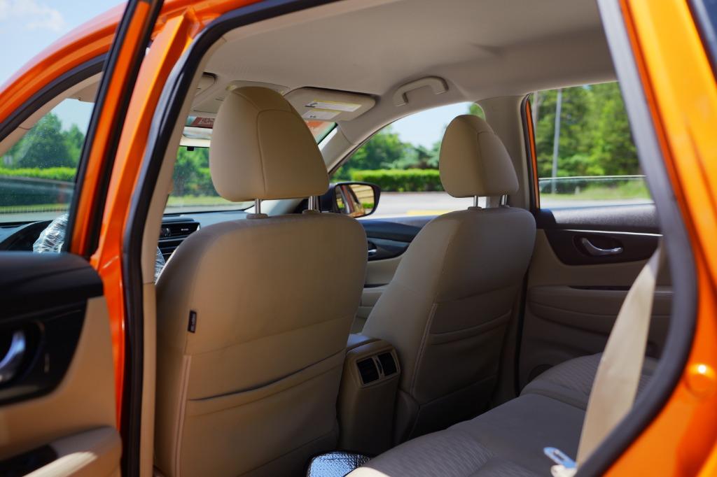 2017 Nissan Rogue S photo