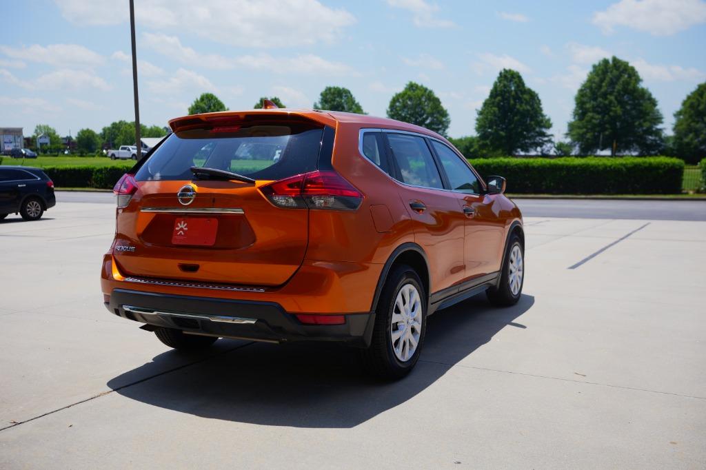 2017 Nissan Rogue S photo