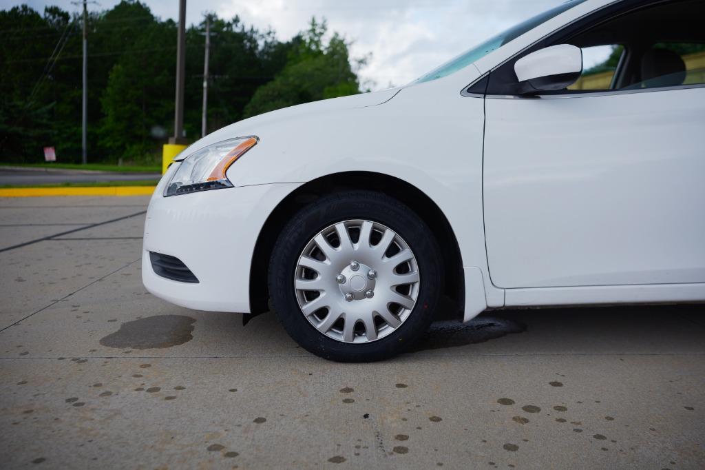 2015 Nissan Sentra S photo