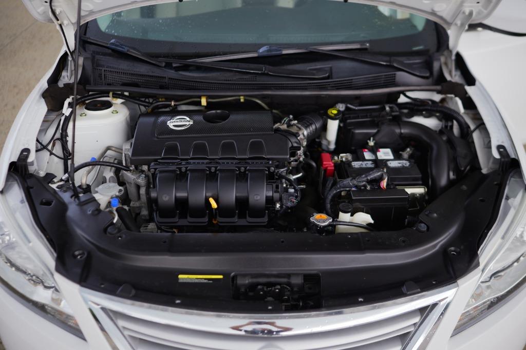 2015 Nissan Sentra S photo