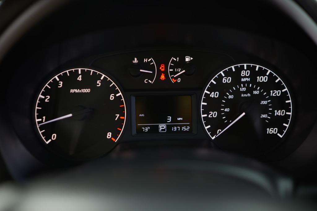 2015 Nissan Sentra S photo