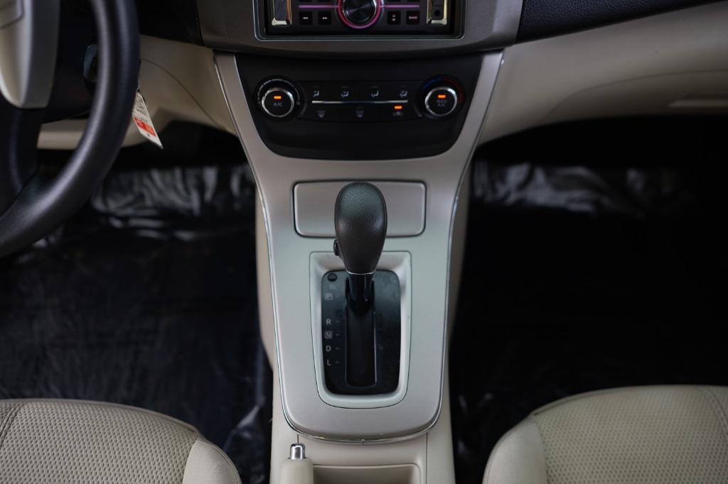 2015 Nissan Sentra S photo