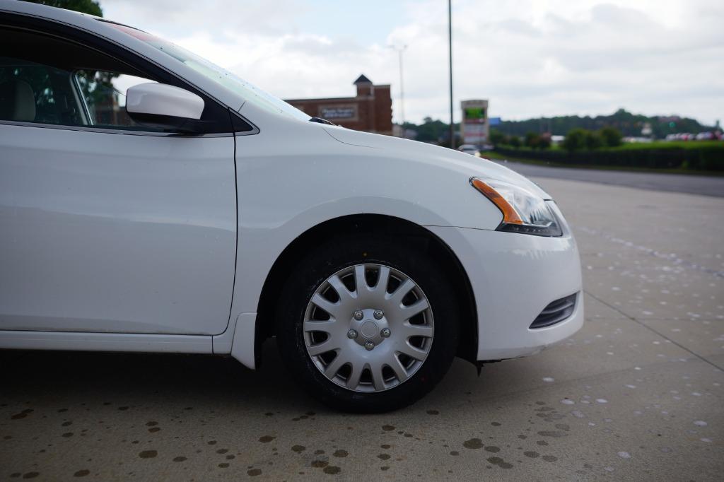 2015 Nissan Sentra S photo