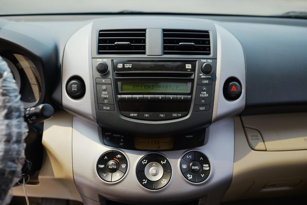 2008 Toyota RAV4 Limited photo