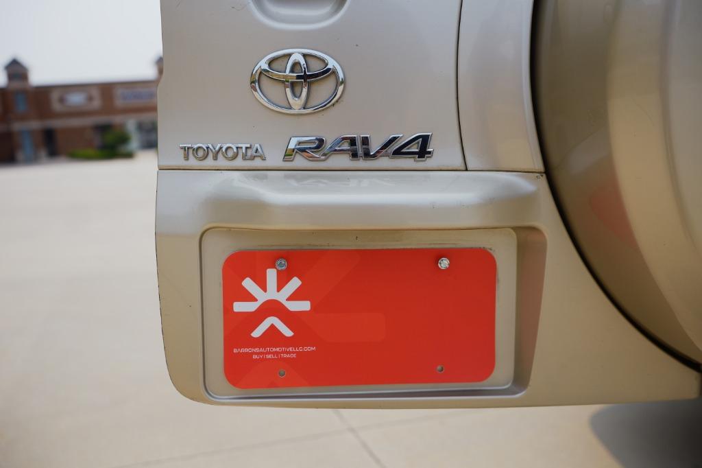 2008 Toyota RAV4 Limited photo