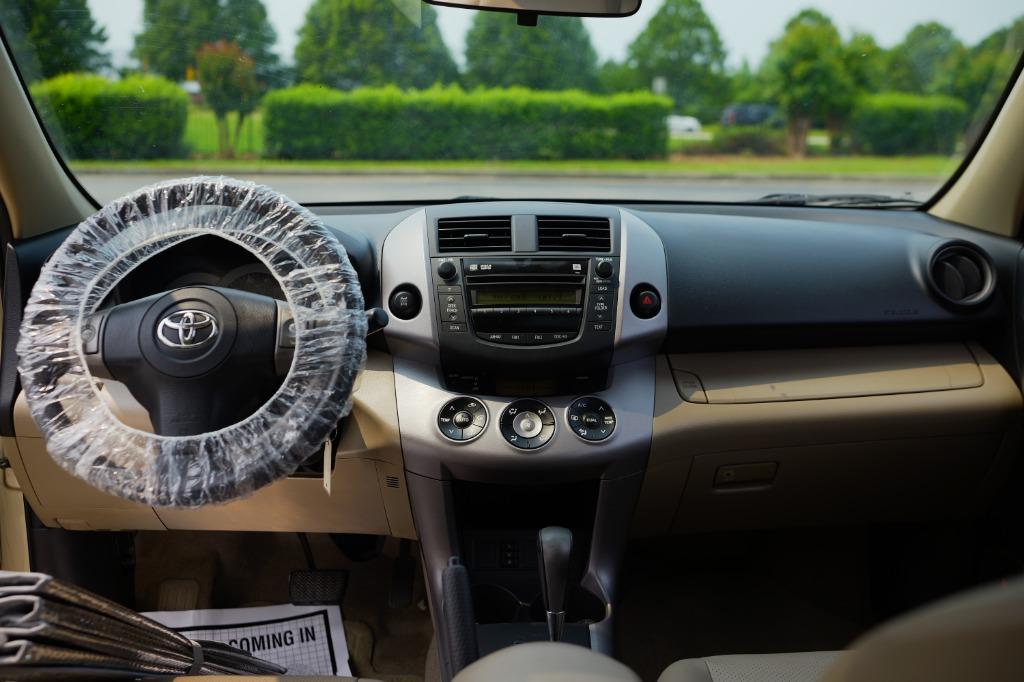 2008 Toyota RAV4 Limited photo