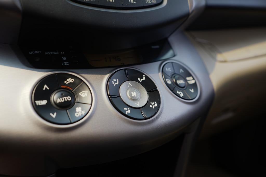 2008 Toyota RAV4 Limited photo