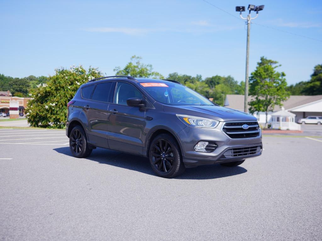 2019 Ford Escape - $11,600