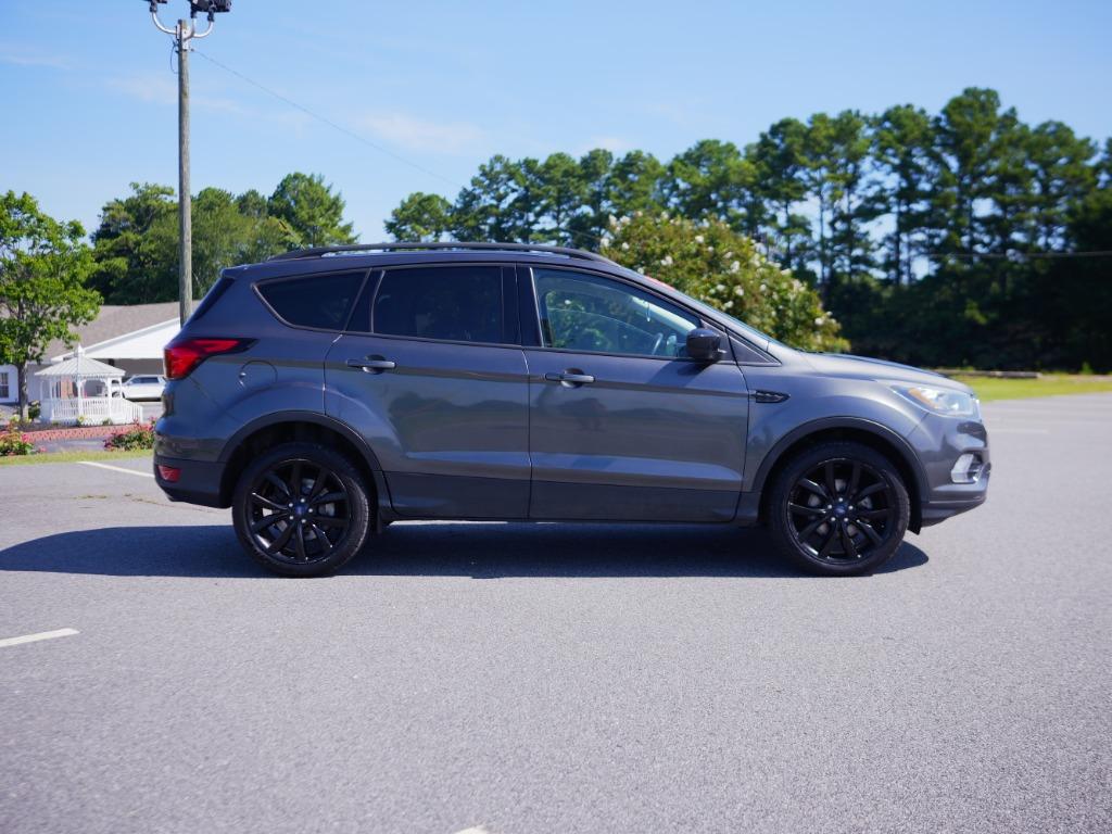 2019 Ford Escape - $11,600