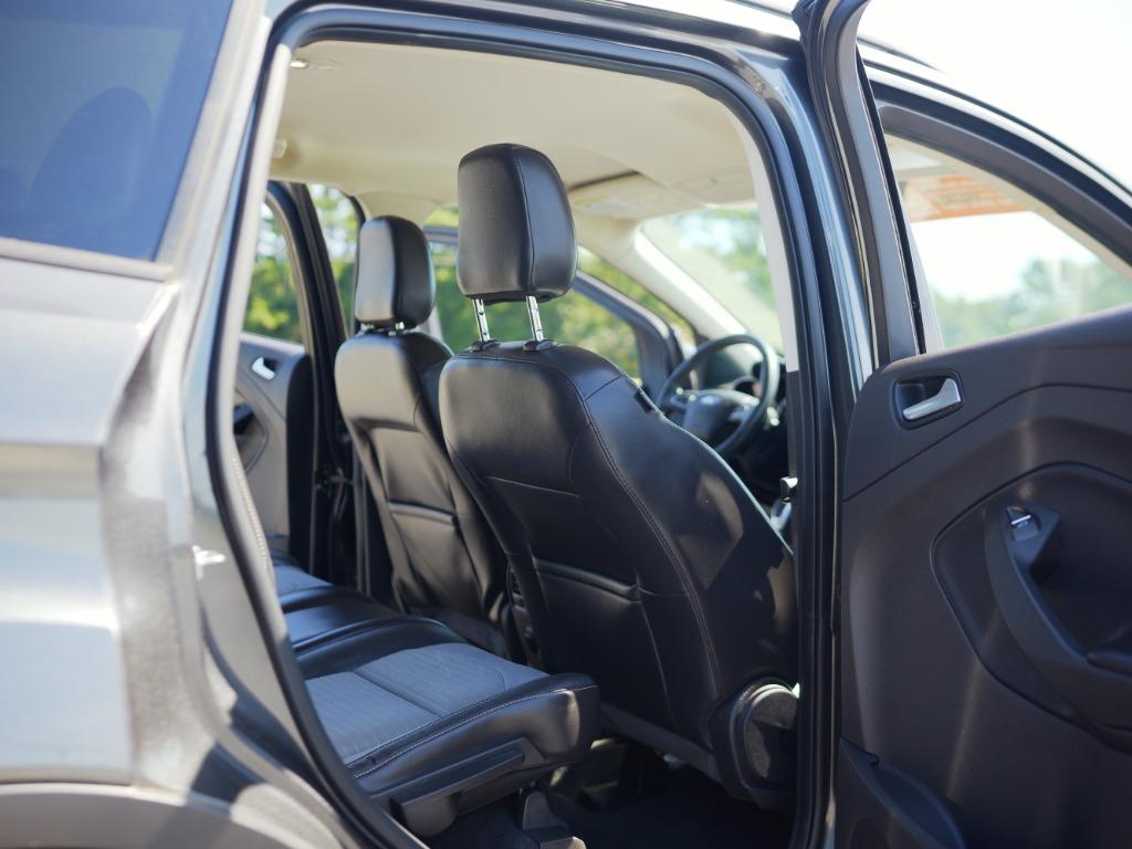 2019 Ford Escape - $11,600